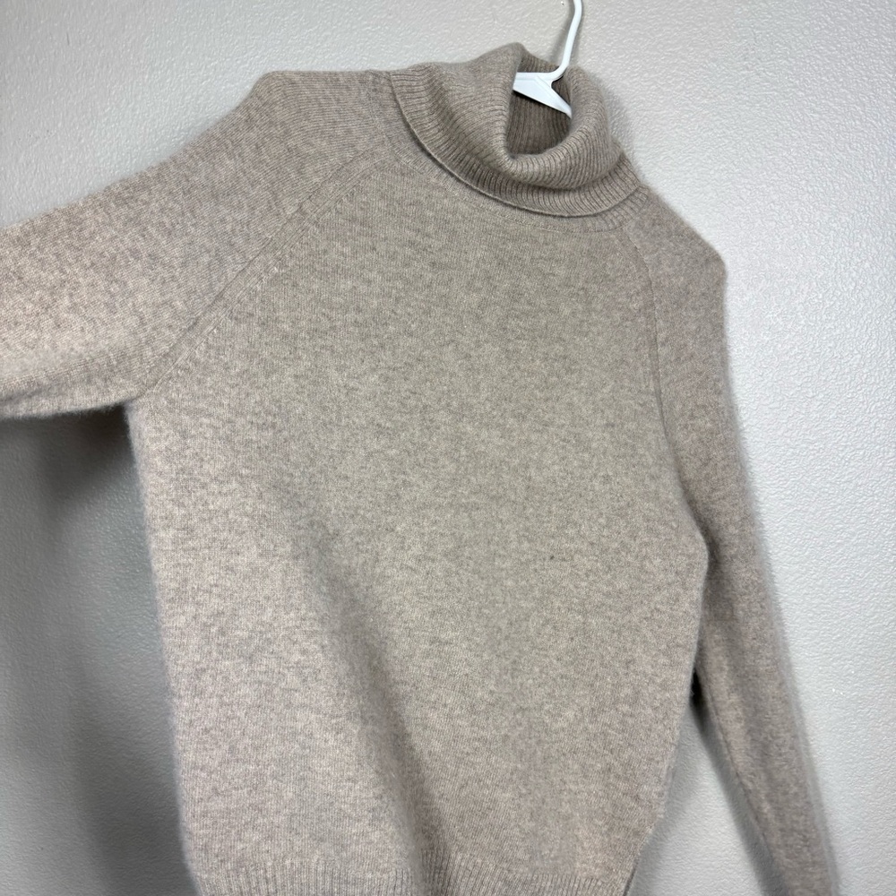 Jarbo turtle neck 100% cashmere sweater tan EUC‎ E - Picture 9 of 14